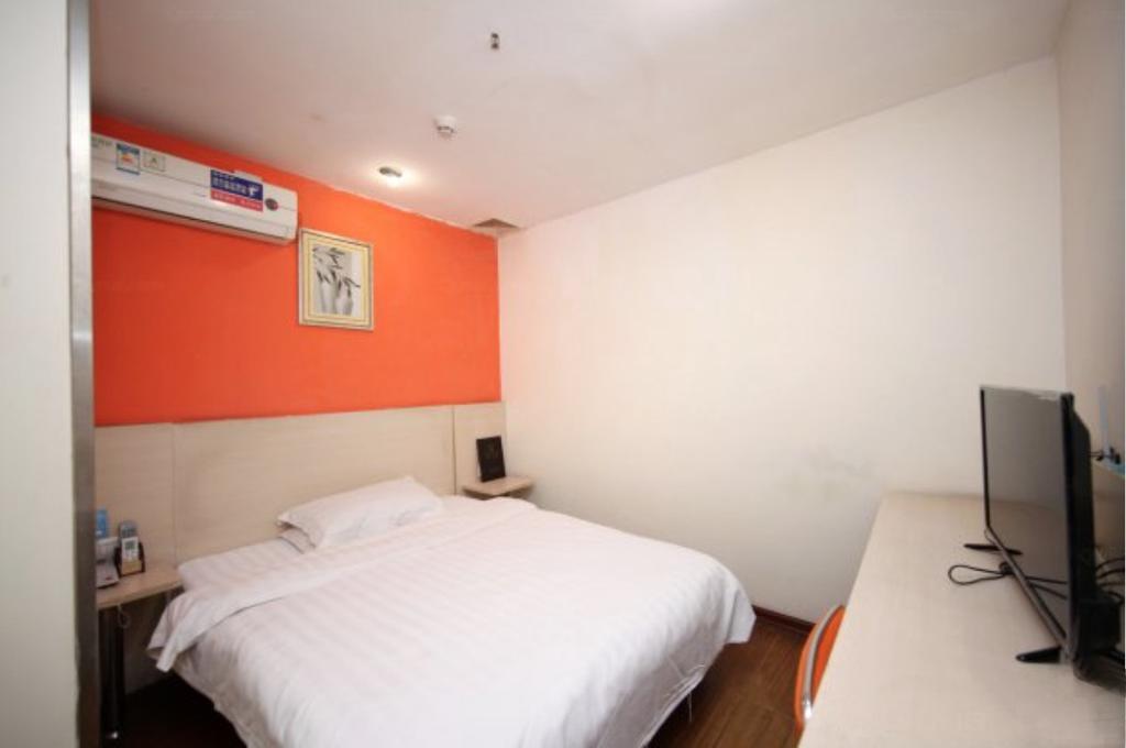 Yixin Business Hotel Guangzhou Bagian luar foto