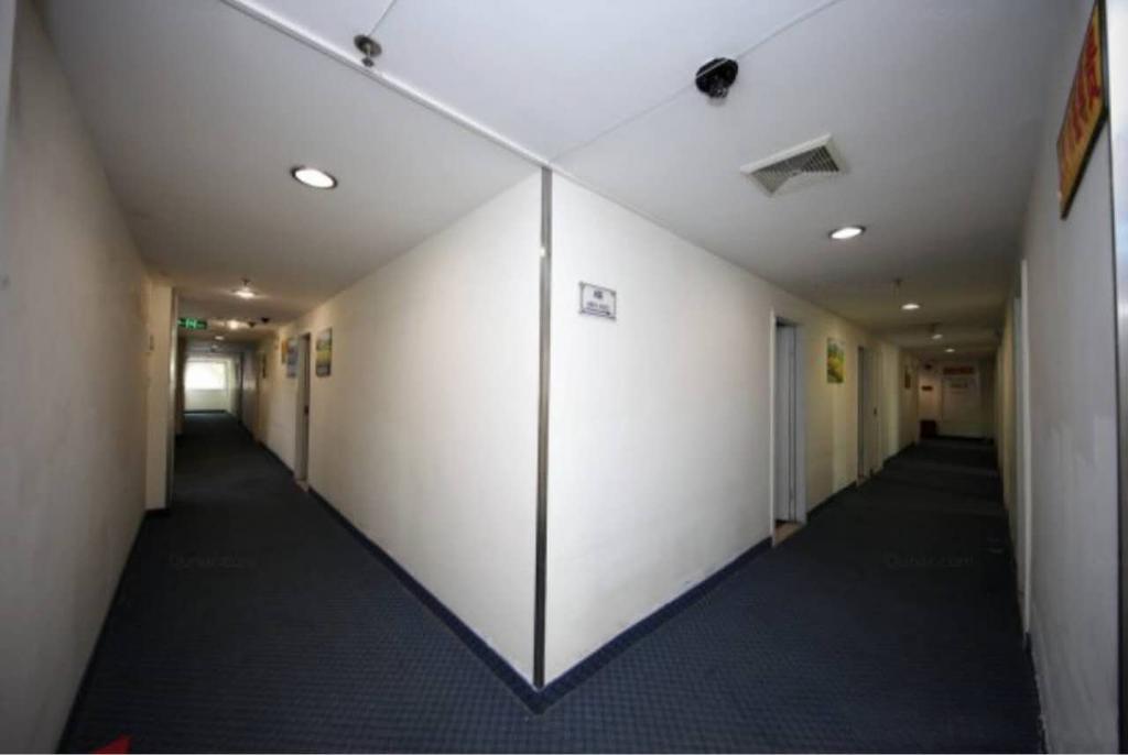 Yixin Business Hotel Guangzhou Bagian luar foto