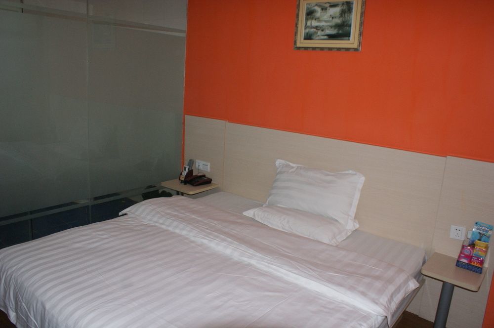 Yixin Business Hotel Guangzhou Bagian luar foto